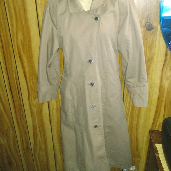 London Fog Trench Coat - Picture 1 of 7